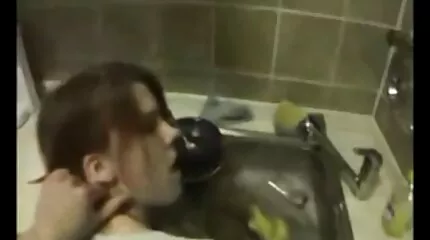 Пишна грудаста мілфа спокусилася босом на відео порно безкоштовно секс після роботи в офісі